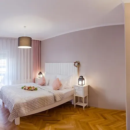 Aurora Vendeghaz بيت ضيافة Hévíz