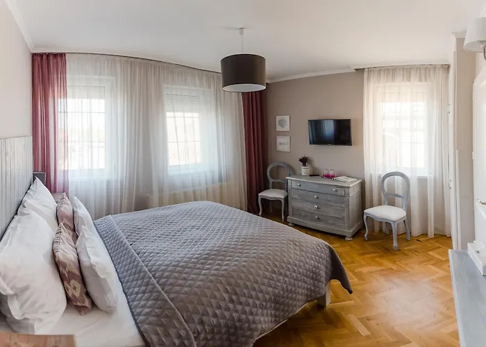 Aurora Vendeghaz Guest house